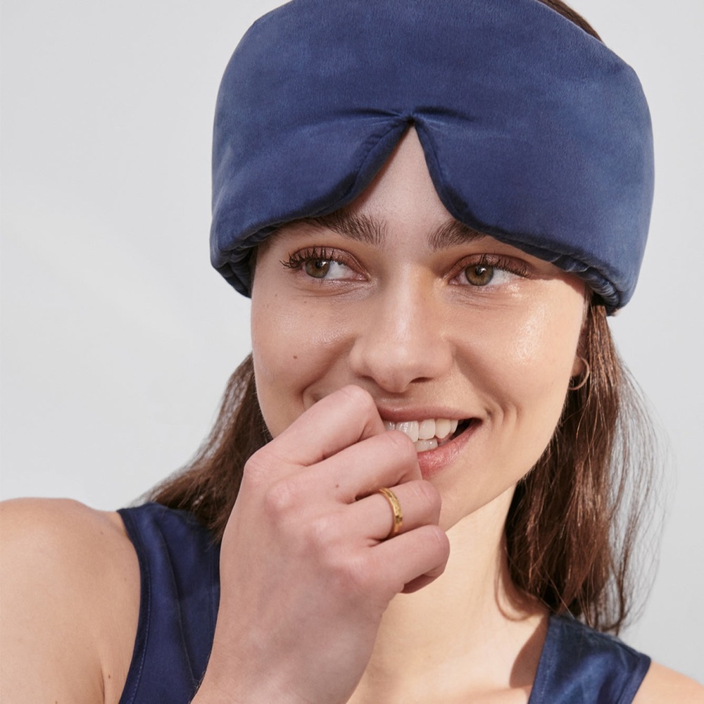 LUNYA Eye Mask Navy NWOT